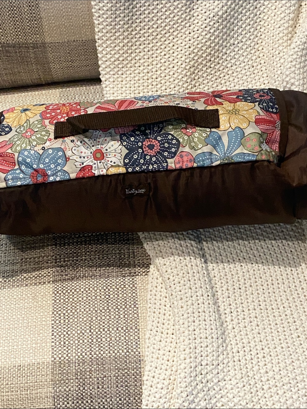 31 company brown Floral Roll-Up blanket